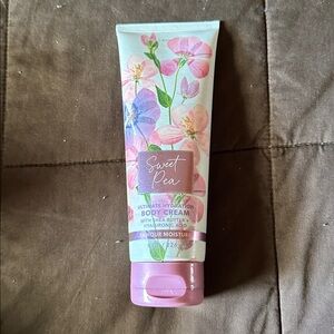 Bath & Body Works Sweet Pea Body Cream